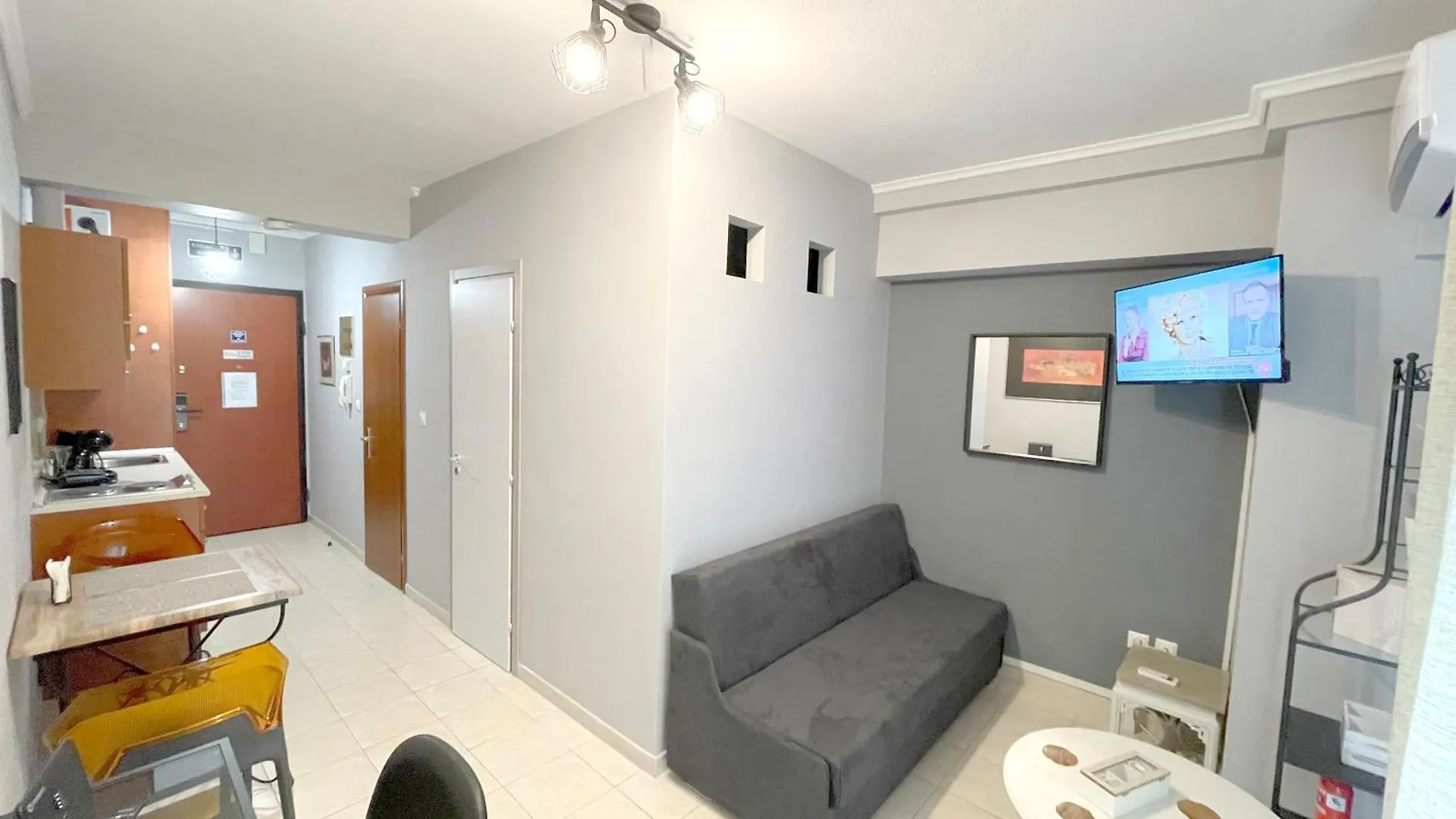Studio Thea Thessaloniki Apartment